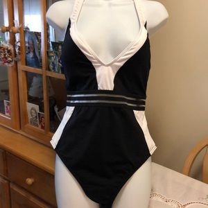 Kenneth Cole 1 Pc Swimsuit - Black/White -  XL